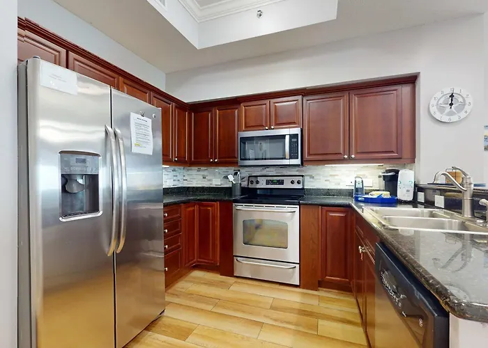 Waterfront With A Private Deck Gas Grill Wifi & Ac