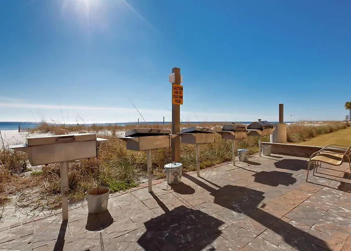 Waterfront With A Private Deck Gas Grill Wifi & Ac Holiday home