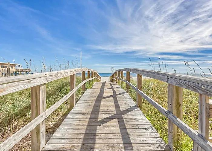 Holiday home Waterfront With A Private Deck Gas Grill Wifi & Ac *